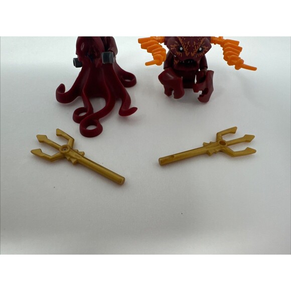Lego Atlantis Lobster Guardian Minifigure 7985 with trident + Squid Warrior 8061 - Picture 4 of 10